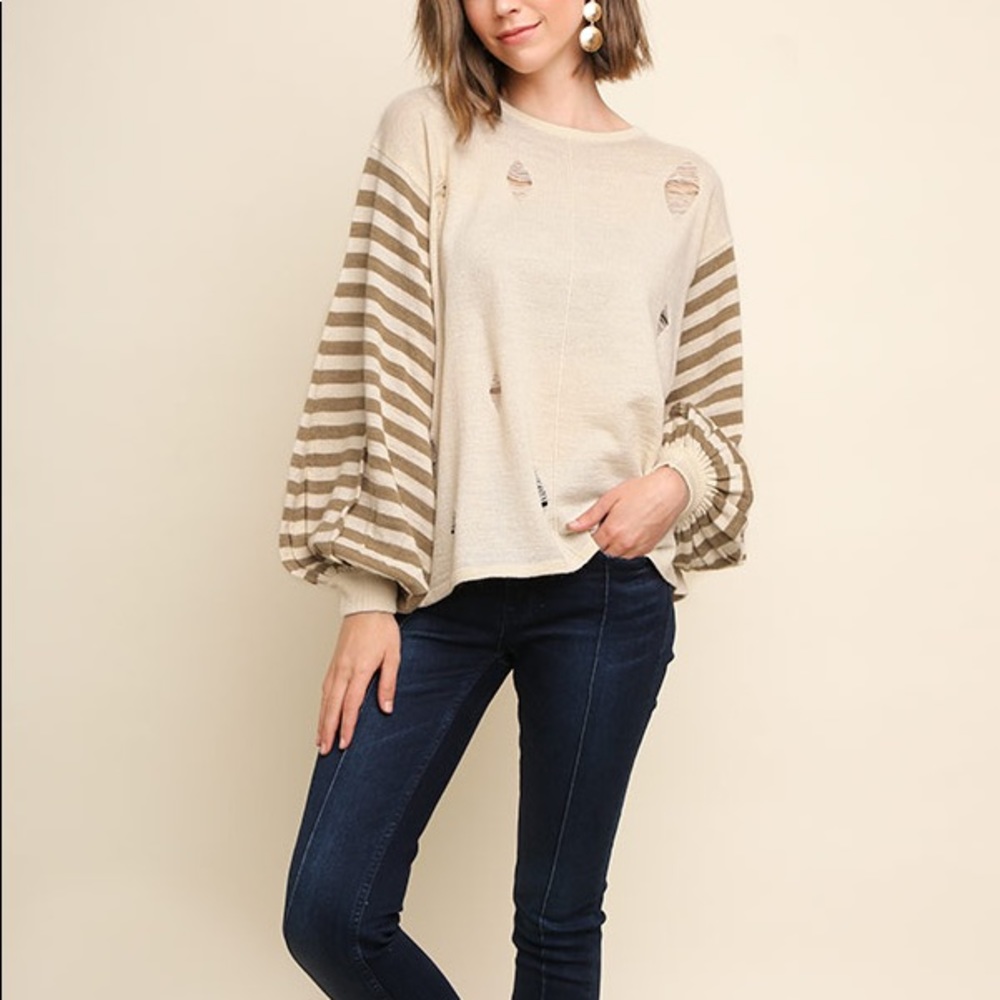 Umgee striped sleeve sweater w/ ripped details NWT